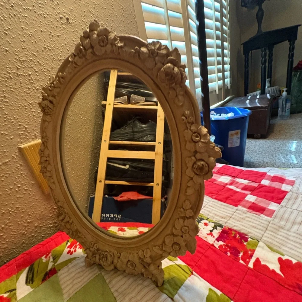 Vintage Floral Oval Mirror in Neutral Shade Harmony House